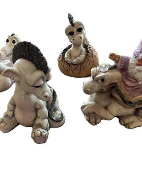 Krystonia - 4 Figurines - Tokkel, Jumbly the Juggler, a dragon & dragon w/wizard